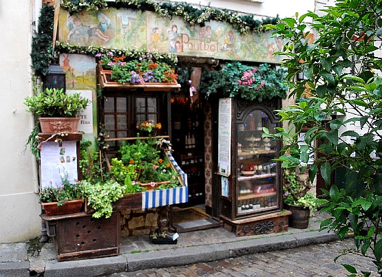 Paris Montmartre restaurant (www.free-city-guides.com) Paris Montmartre restaurant