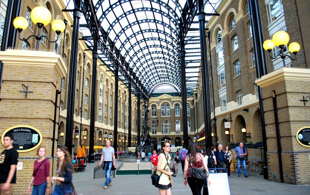 London Hays Galleria