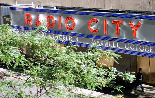 New York Radio City Music Hall Sign