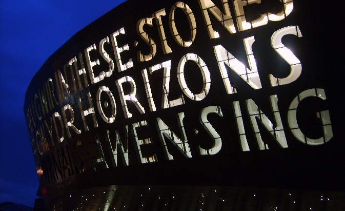 Cardiff Millennium Centre at night (www.free-city-guides.com)