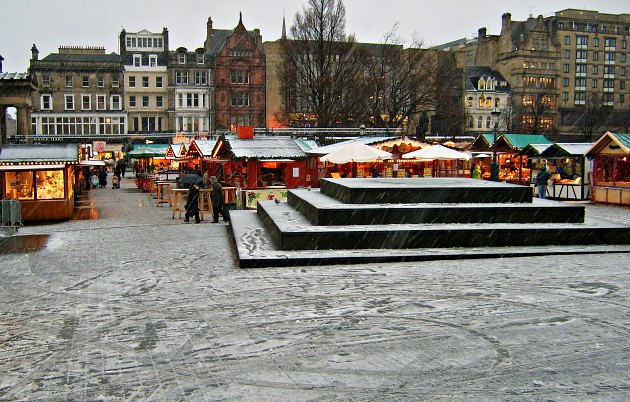 Edinburgh Christmas Market new