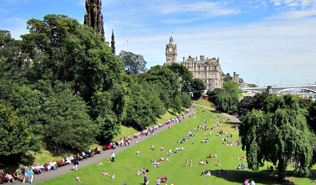 Edinburgh Princes Street Gardens people