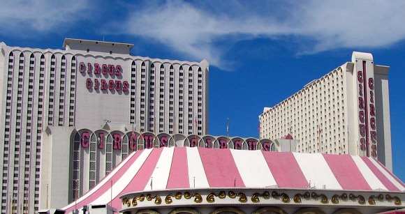 Las Vegas Circus Circus Outside (www.free-city-guides.com)