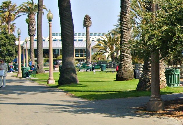 Los Angeles Santa Monica Walkway