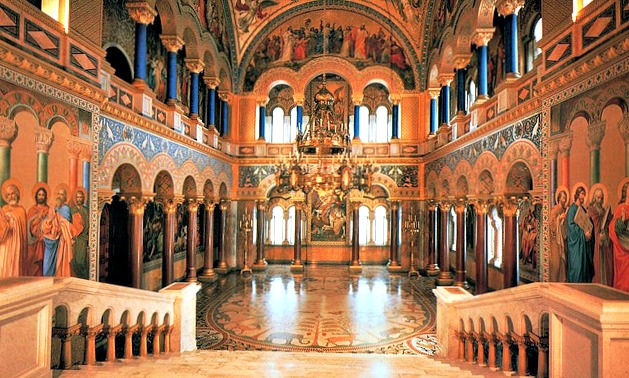 neuschwanstein castle throne room