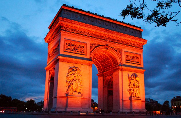 Arc de Triomphe Night