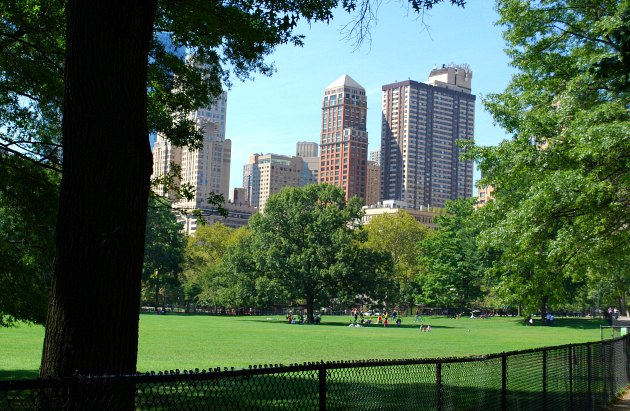 New York Central Park Walkway