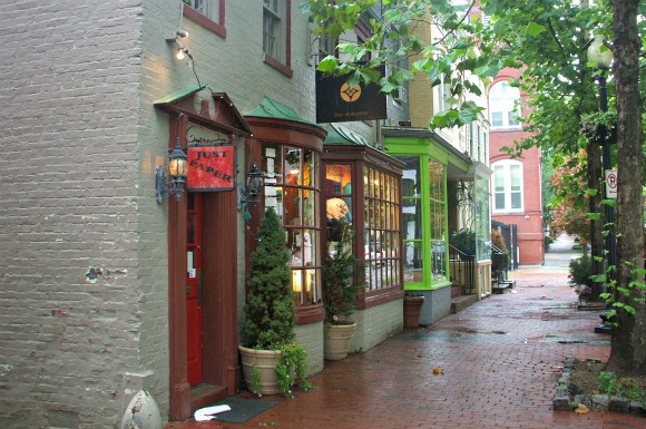 Washington Georgetown shops (www.free-city-guides.com)