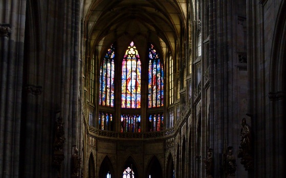 Prague St Vitus Cathedral inside (www.free-city-guides.com)