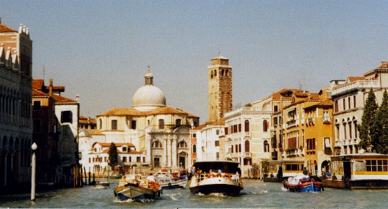 Venice Grand Canal Vaporotto (www.free-city-guides.com)