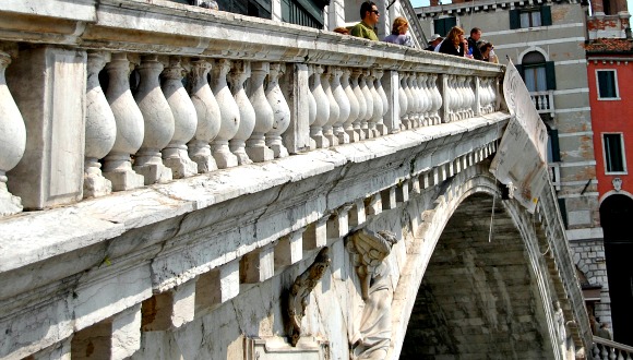 Venice Rialto Bridge close