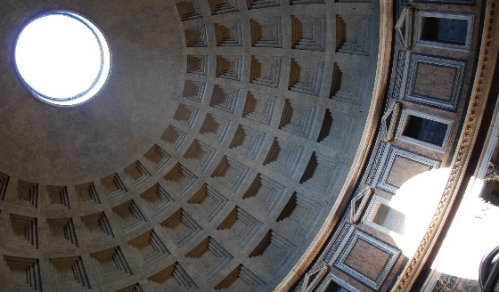 Rome Pantheon light portal (www.free-city-guides.com)
