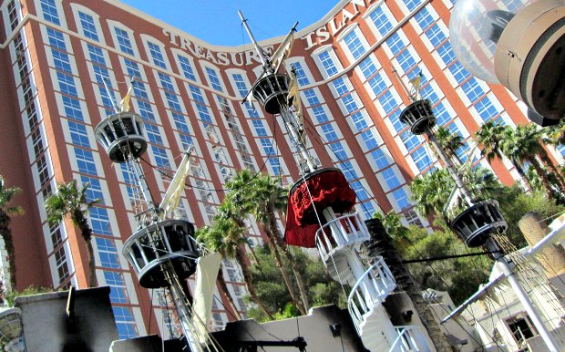 Las Vegas Treasure Island exterior