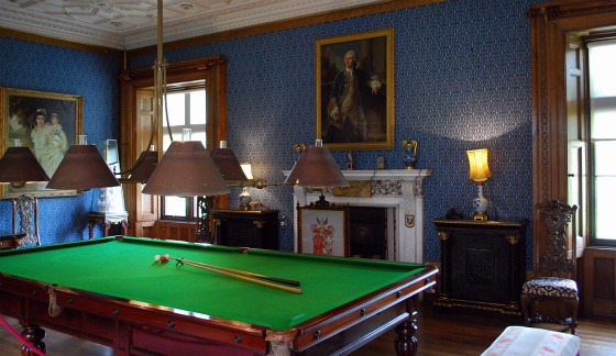 Stratford Charlecote Park Billiards Room (www.free-city-guides.com)