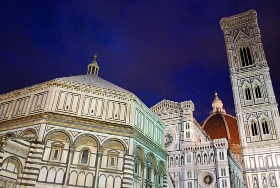 Florence Duomo at night (www.free-city-guides.com)