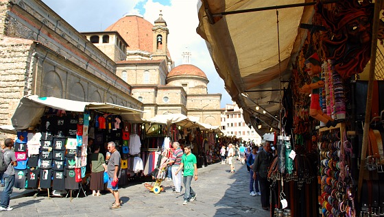 Florence San Lorenzo Street Market (www.free-city-guides.com)