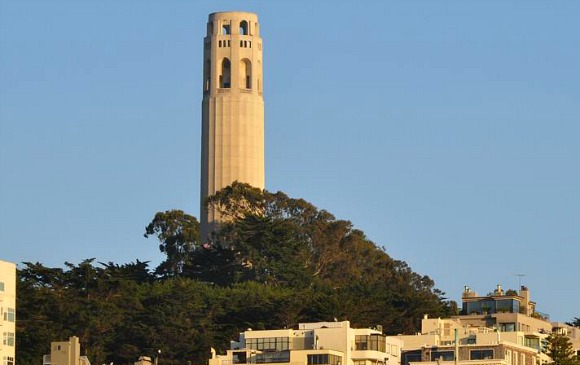 San Francisco Coit Tower (www.free-city-guides.com)