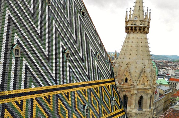 Vienna Stephansdom roof tiles