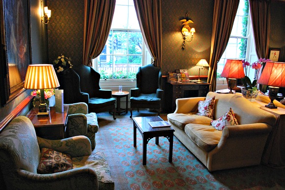 York Grange Hotel Sitting Room (www.free-city-guides.com)