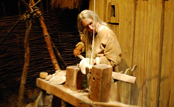 York Jorvik Model Carpenter (www.free-city-guides.com)