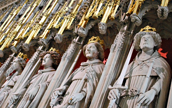 York Minster statues (www.free-city-guides.com)