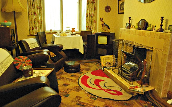 York Castle Museum 1950s Front Room (www.free-city-guides.com)