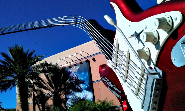 Orlando Hollywood Studios Rock'n'Roller Coaster (www.free-city-guides.com)