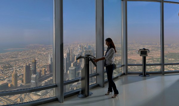 Dubai Burj Khalifa viewing gallery