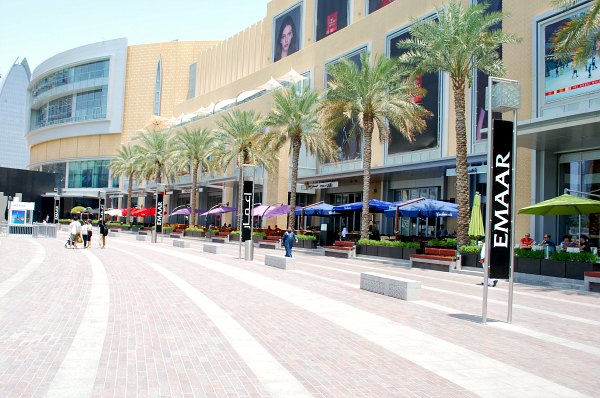 Dubai Mall Exterior