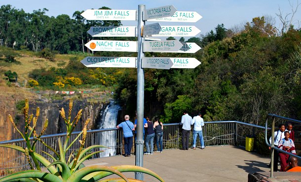 Howick Falls Sign