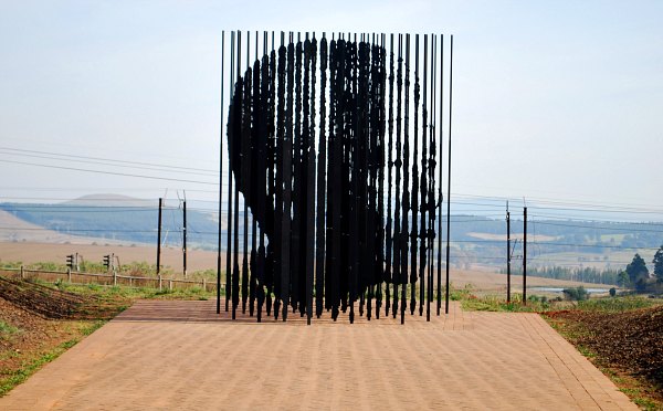 Nelson Mandela Capture Site Sculpture