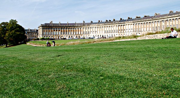 Bath Royal Crescent and park