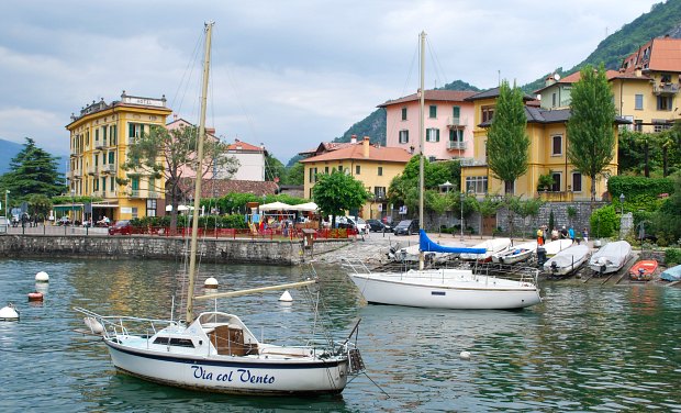 Como Varenna boats