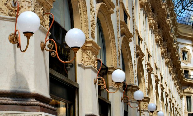 Milan Vittorio Emanuele Galleria lights