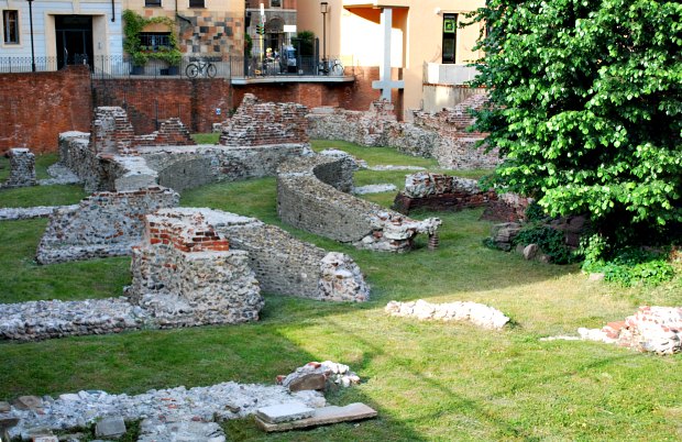 Milan Maria de Grazie ruins