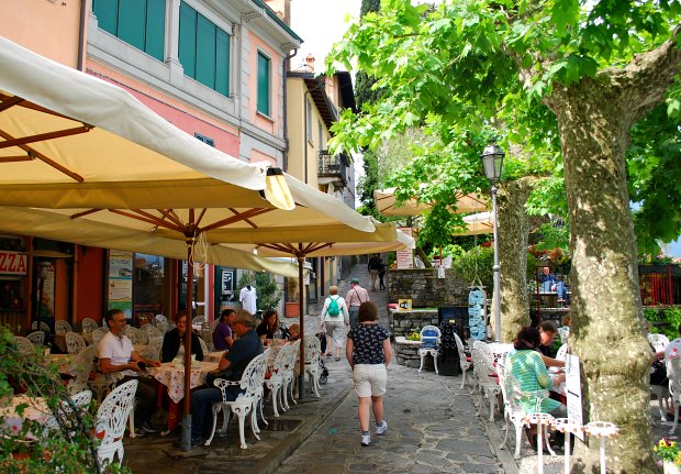 Como Varenna restaurants