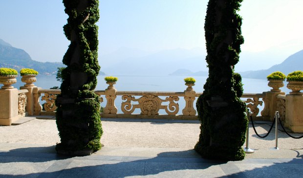 Como Villa del Balbianello loggia