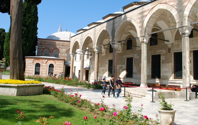 Istanbul Topkapi Palace Courtyard