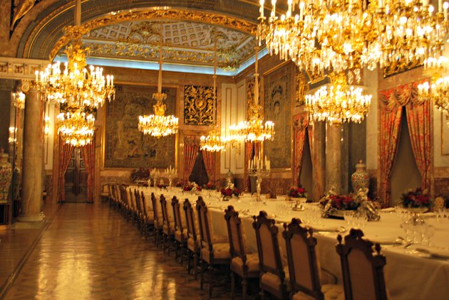 Madrid Palace Dining Room