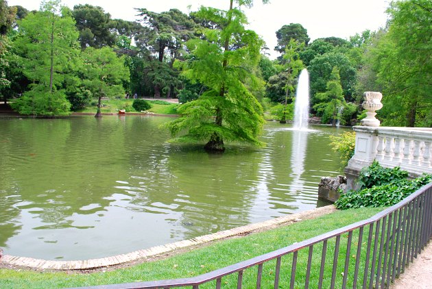 Madrid Retiro Park Fountain