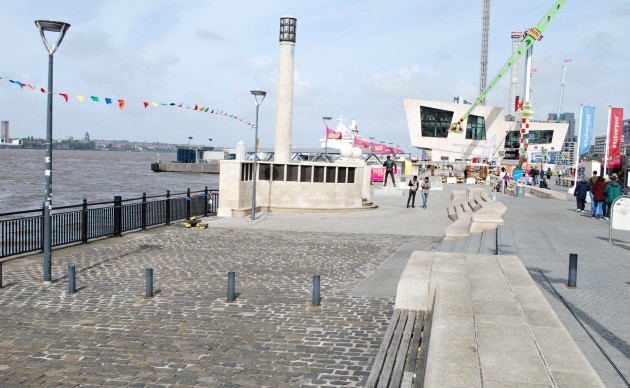 Liverpool Waterfront Museum Walkway