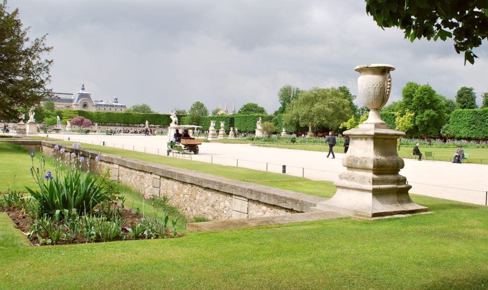 Paris Jardin De Tuileries wide new