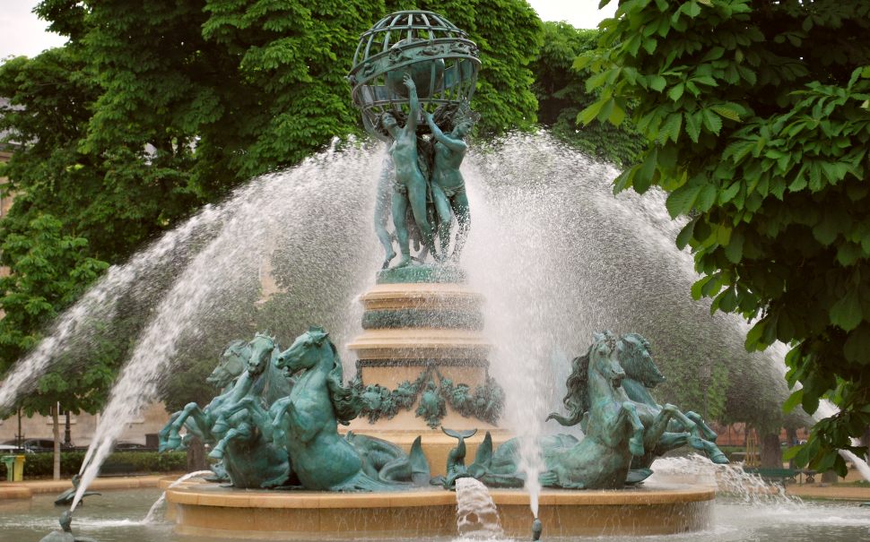 Paris Jardin du Luxembourg Fountain