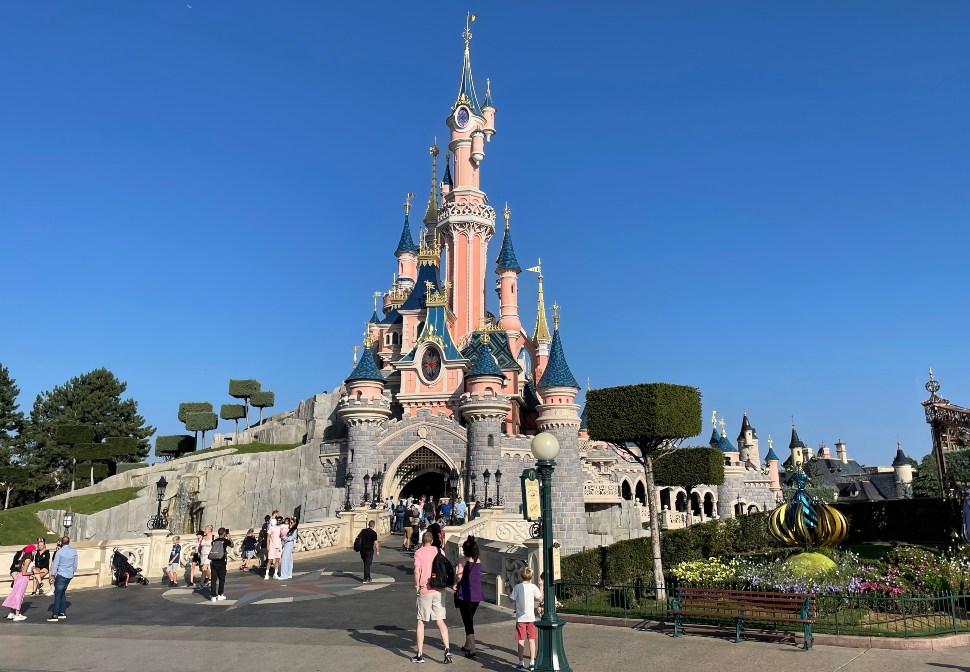 Disneyland Paris Lights Sleeping Beauty Castle in Green in Celebration of  St. Patrick's Day 