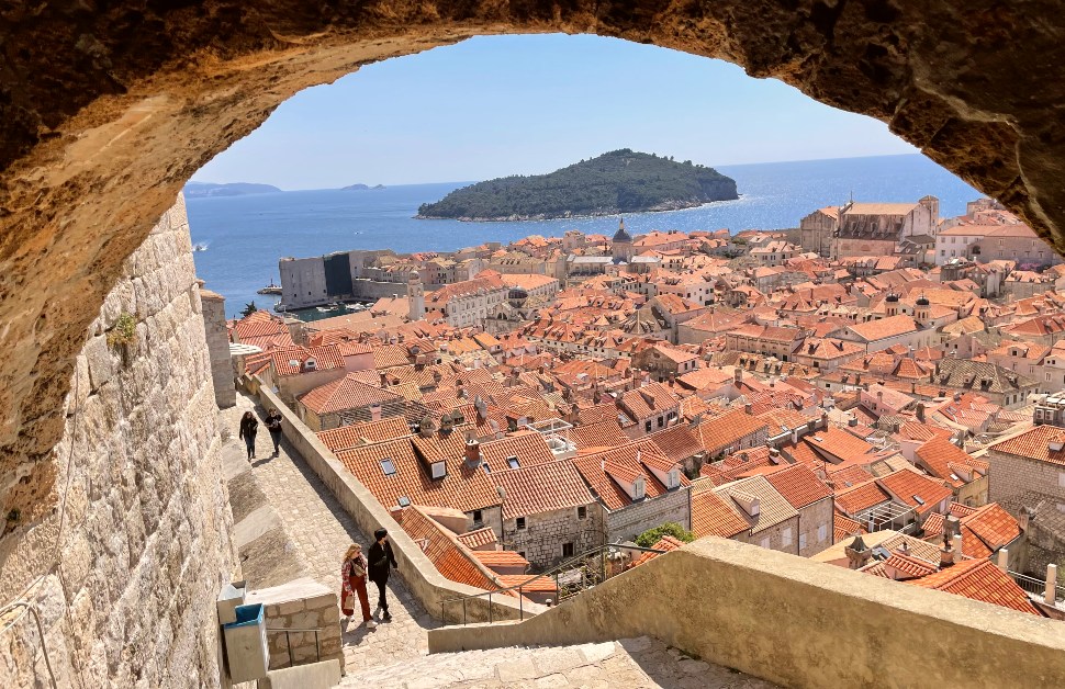 Walls of Dubrovnik - Wikipedia